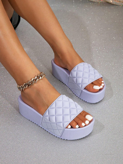 Ladies' Casual Fashionable Diamond Patterned Thick-Soled Increase High Slippers, Outdoor Beach Comfy Flip Flops